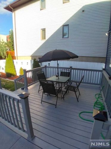 1310 8th St, North Bergen, NJ 07047-1723