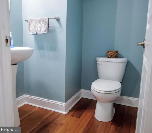 3566 Muirwood Dr, Newtown Square PA  19073 exterior