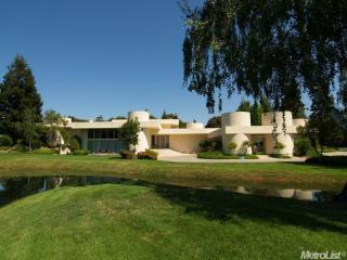 20404 Bushka Rd, Escalon CA  95320-9729 exterior