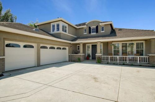 866 Covey Ct, Hollister, CA 95023-8906