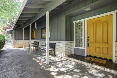 16599 Sharon Way, Grass Valley, CA 95949-6606