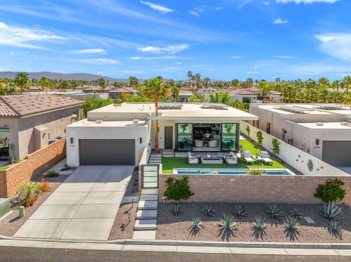 57716 Santo Thomas, La Quinta CA  92253-8187 exterior