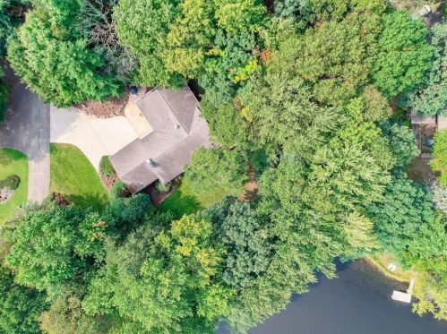 737 Amber Dr, Saint Paul MN 55122-2059 exterior