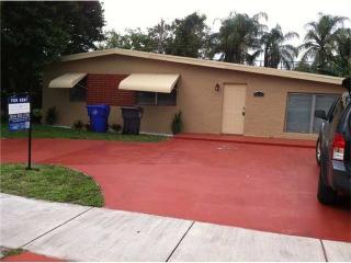 4510 40th St, Hollywood FL  33023-5526 exterior
