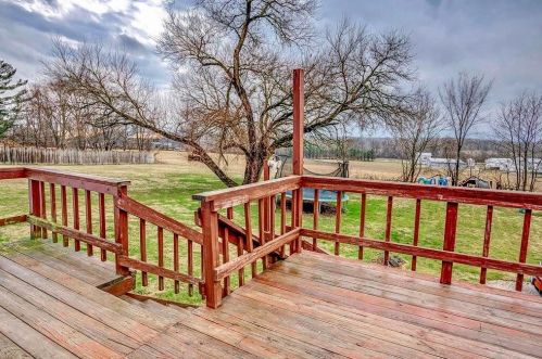 761 Upper Fredericktown Rd, Mount Vernon OH  43050-9607 exterior