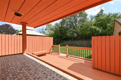 2117 Kilps Dr, Waukesha WI  53188-4708 exterior