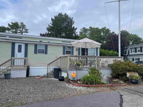 308 State Route 286, Seabrook NH  03874-4649 exterior