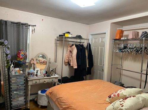 672 Larkfield Rd, Elwood NY  11731-5914 exterior