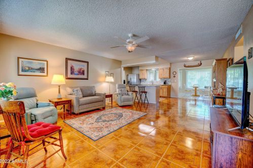 10512 Roundelay Cir, Sun City, AZ 85351-2268