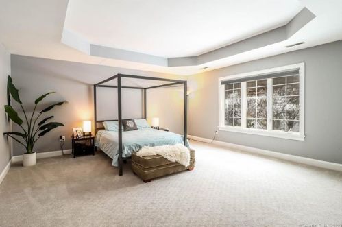 5 Mudry Farm Rd, Brookfield Center CT  06804-3541 exterior