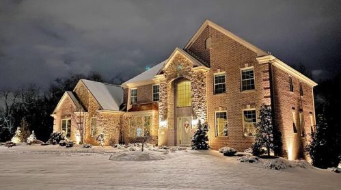 140 Monterey Dr, Canonsburg, PA 15317-3374