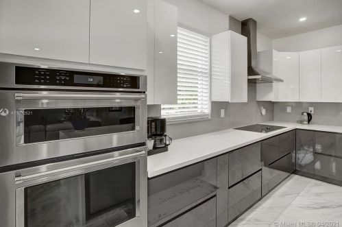 1885 139 Ter, Hollywood FL  33028-2837 exterior
