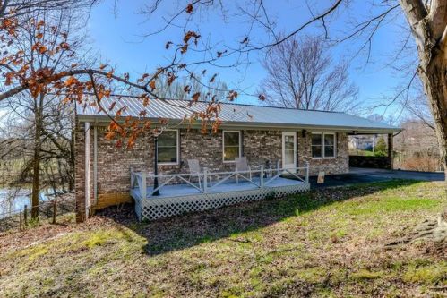 436 Opossum Kingdom Rd, Berea, KY 40403-9512