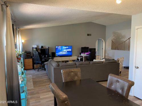 2316 Temple St, Chandler AZ  85224-2517 exterior