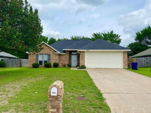 3802 Stanford St, Greenville, TX 75401-6500