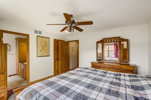 1308 Carla Ln, West Bend WI  53095-5429 exterior