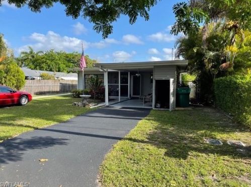 2632 Weeks Ave, Naples, FL 34112-5723