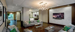40 Memorial Hwy, New Rochelle NY  10801-8312 exterior