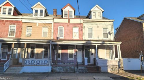 62 Olden Ave, Trenton, NJ 08609-1547