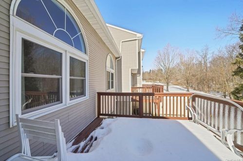 45 Deer Crossing Dr, Fishkill NY  12524-1365 exterior