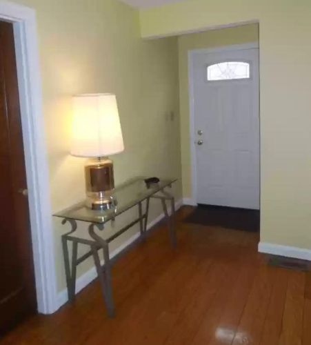 3241 Dickinson Ave, Cincinnati, OH 45211-2607