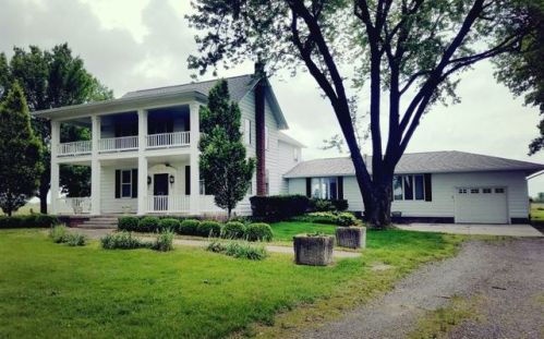 2835 245th St, Ainsworth, IA 52201-9285