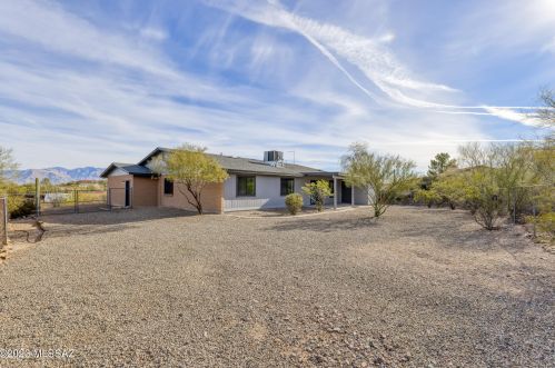 4331 Paseo Del Barranco, Tucson AZ  85745-9545 exterior