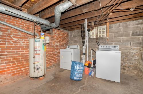 102 Elm St, Miami OH  45056-1742 exterior