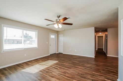 1437 14th Ter, Cape Coral, FL 33909-1583