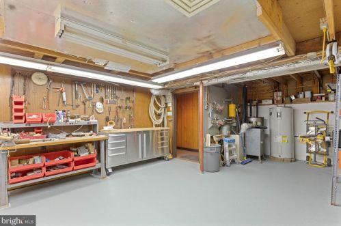 118 Ann Dr, Southampton PA 18954-1639 exterior