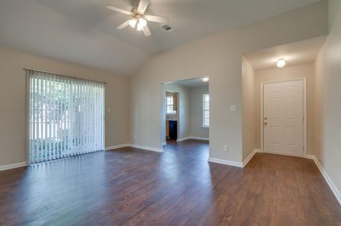 1413 Paco Trl, Denton TX  76209-4648 exterior