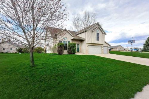 440 Oak Spring Dr, Knowles, WI 53048-9332