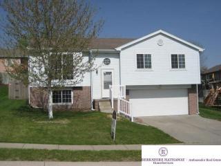 16308 Madison St, Omaha, NE 68135-6374