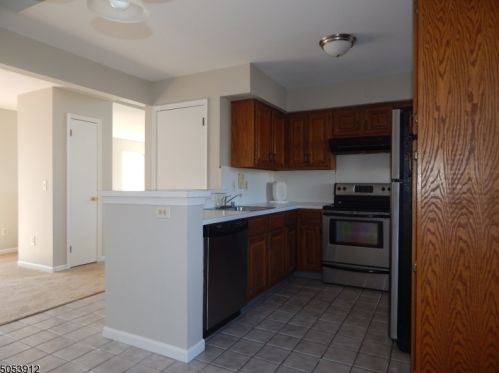 416 Cardinal Ln, Bedminster NJ  07921-1913 exterior