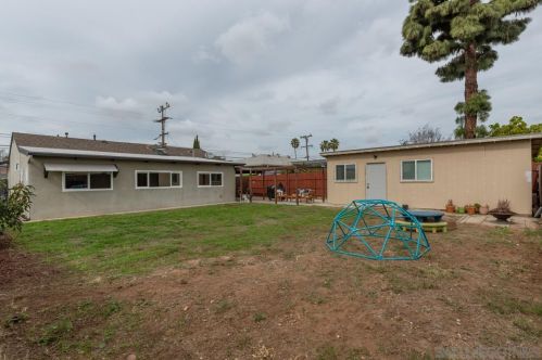 3089 Greyling Dr, San Diego CA 92123-2939 exterior