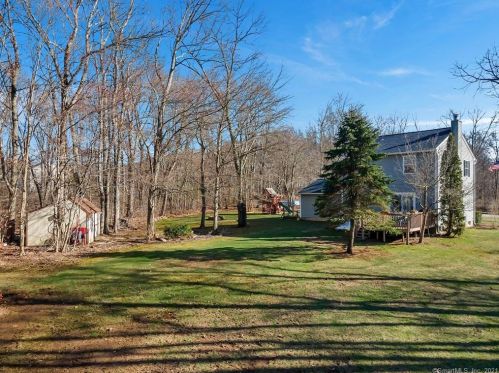 40 Carli Blvd, Colchester CT  06415-1867 exterior