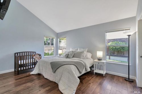 551 Shagbark St, Windsor CA  95492-8143 exterior