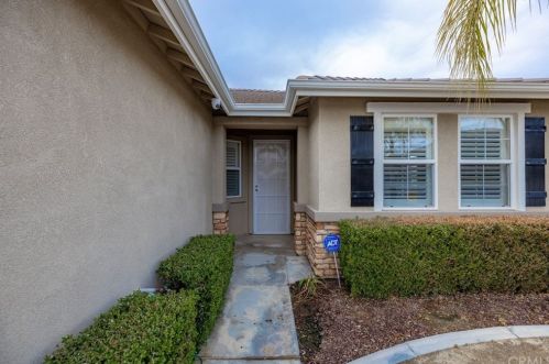 35511 Crest Meadow Dr, Wildomar, CA 92595-7703