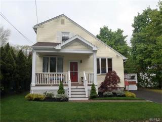 2 Mary Francis St, Orangeburg, NY 10962-2409