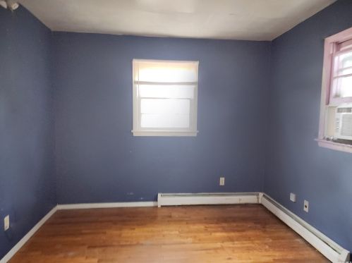 672 Deer Park Ave, Babylon NY  11702-1320 exterior