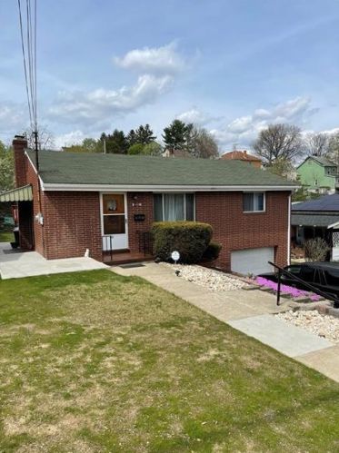 1428 Hillsboro St, Pittsburgh, PA 15204-2331