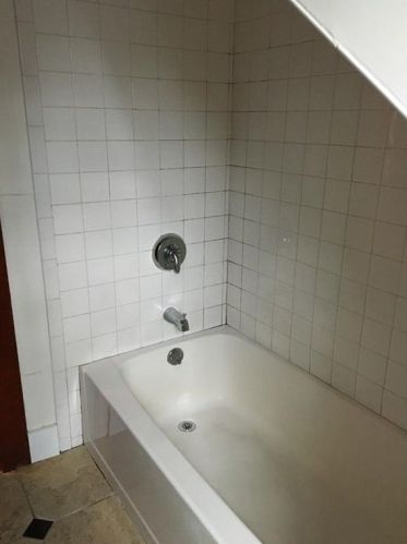 56 Middleton Ave, Middletown RI  02840-3657 exterior