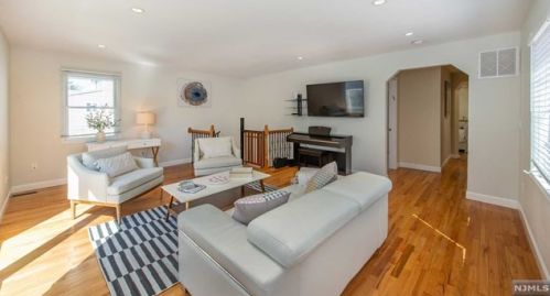 146 Sadler Rd, Bloomfield NJ  07003-5321 exterior