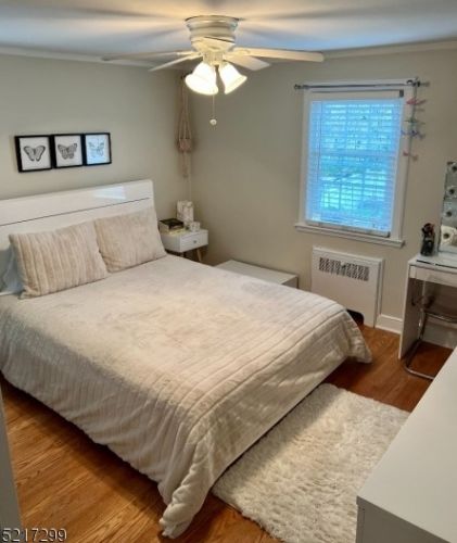 16 Haines Dr, Bloomfield NJ  07003-2906 exterior