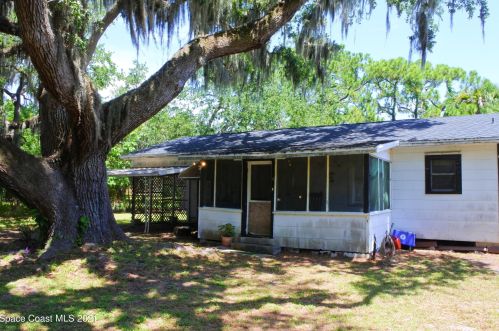 1110 Norwood Ave, Titusville, FL 32796-2762