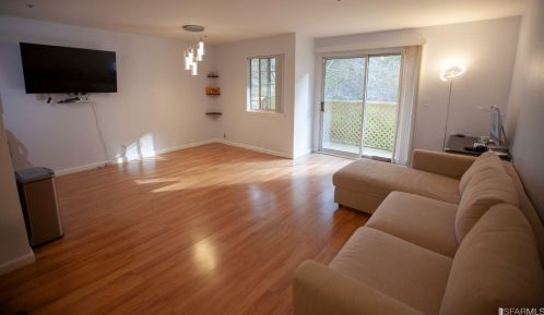 1010 San Antonio Cir, Daly City, CA 94014-3609