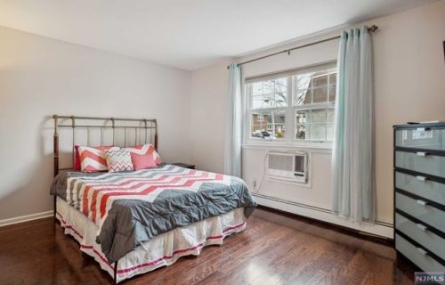 24 Un Ave, Nutley NJ  07110-3325 exterior