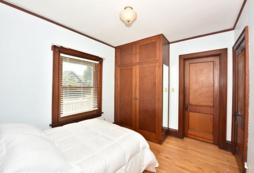 2737 Howell Ave, Milwaukee WI 53207-2013 exterior