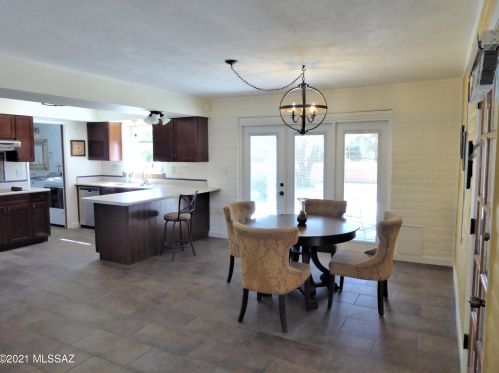 354 El Valle, Green Valley, AZ 85614-2906