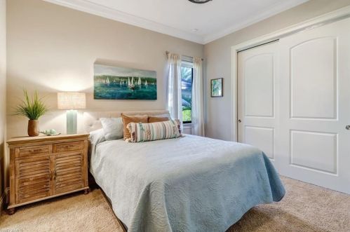 4249 Deephaven Ln, Naples FL 34119-8616 exterior